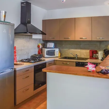 Three-bedroom Holiday In *